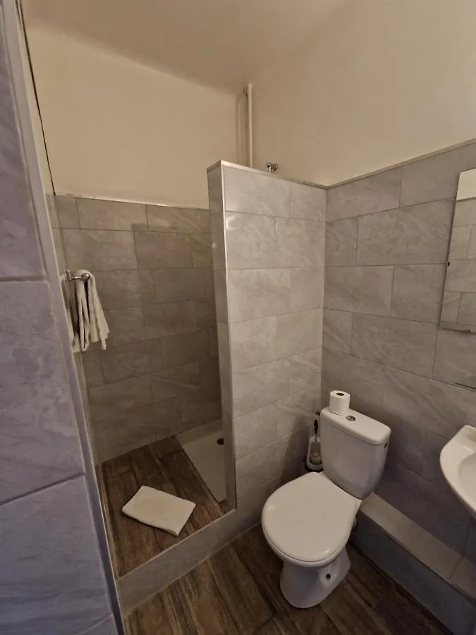 Hotel Du Nord Cannes 2*,